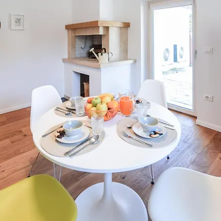 Holiday home Lovely In With Kitchen *